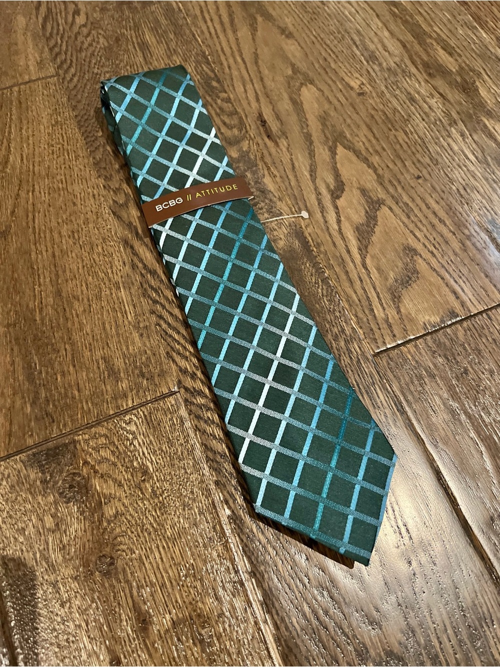 NWT - BCBG Teal Pattern Silk Tie - Men's Accessory